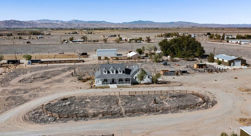 606 Pete Hendrichs Road, Yerington, NV 89447 Photo