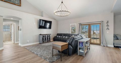 606 Pete Hendrichs Road, Yerington, NV 89447 Photo