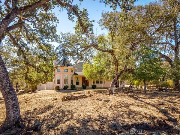 10045 Old Morro E, Atascadero, CA 93422