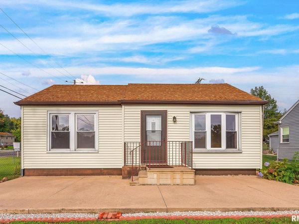 16004 N G I JOE Avenue, Chillicothe, IL 61523