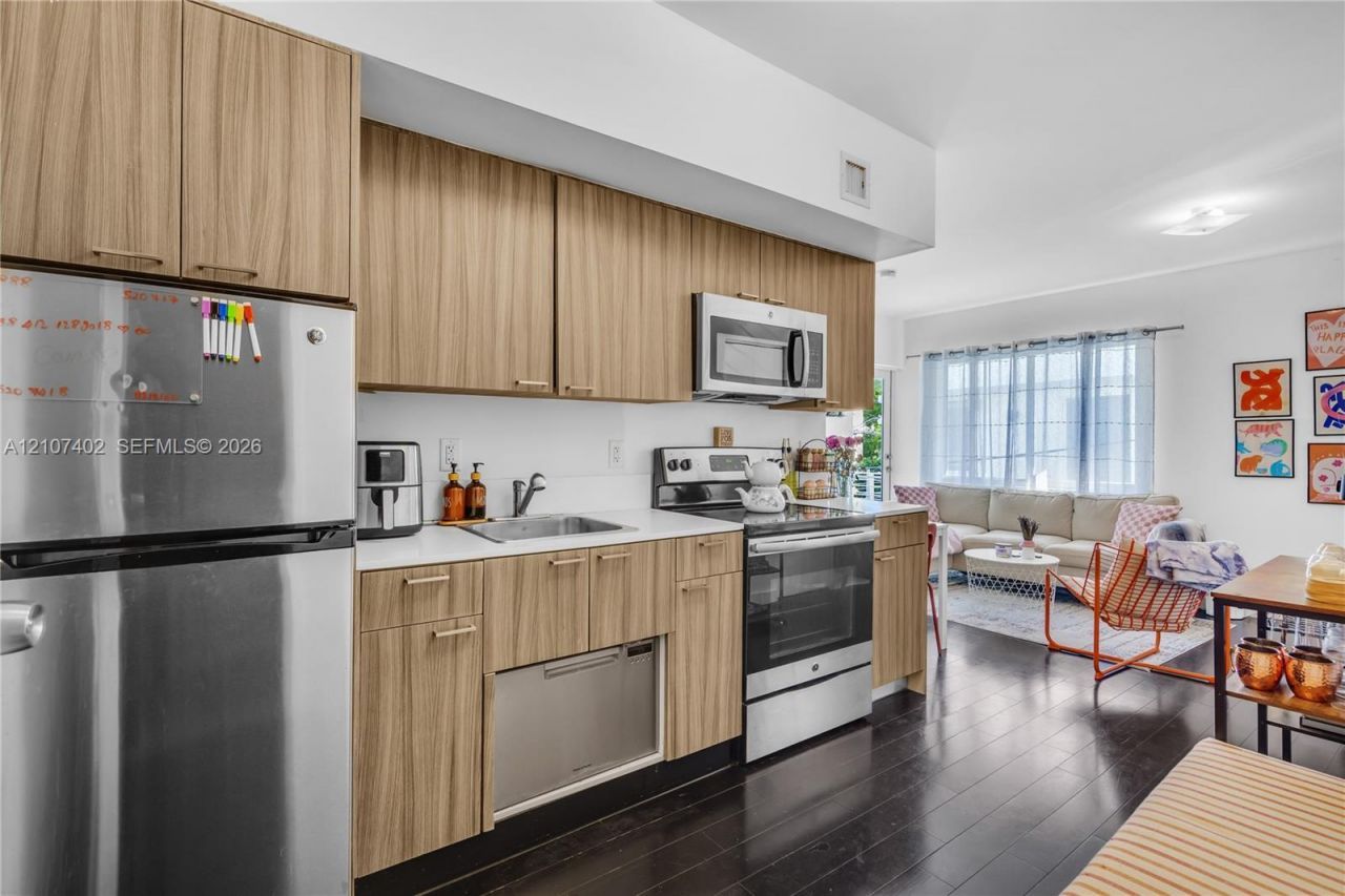 551 Michigan Ave , Unit 223, Miami Beach, FL 33139 Photo