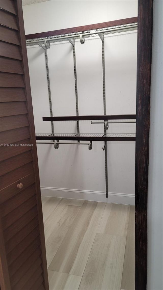 330 Racquet Club Rd , Unit 204, Weston, FL 33326 Photo