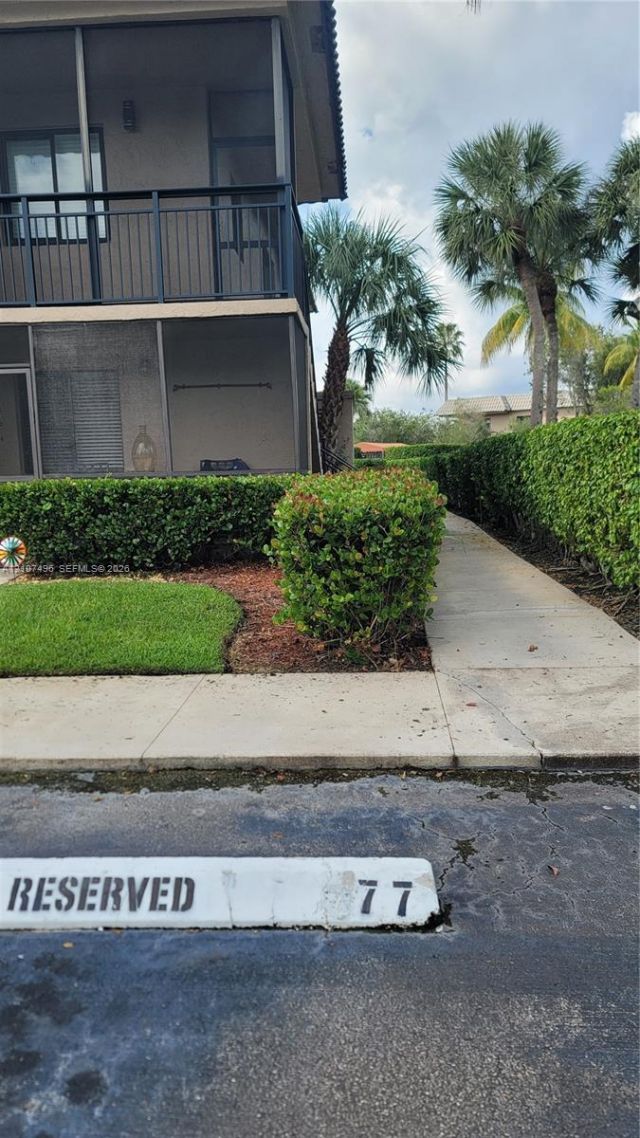 330 Racquet Club Rd , Unit 204, Weston, FL 33326 Photo