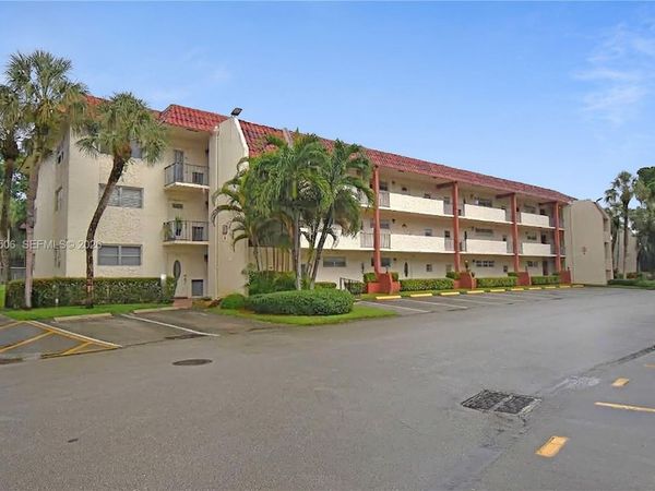 830 S Hollybrook Dr , Unit 207, Pembroke Pines, FL 33025