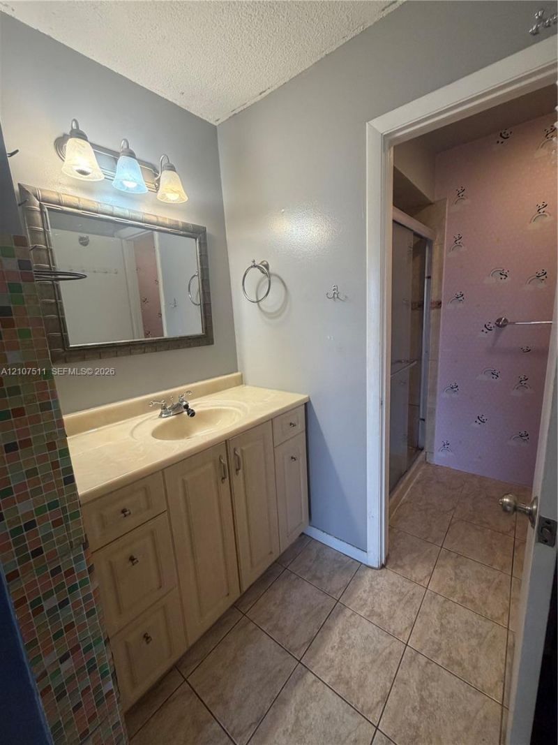 12 S Valencia Dr, Unit 5-4, Davie, FL 33324 Photo