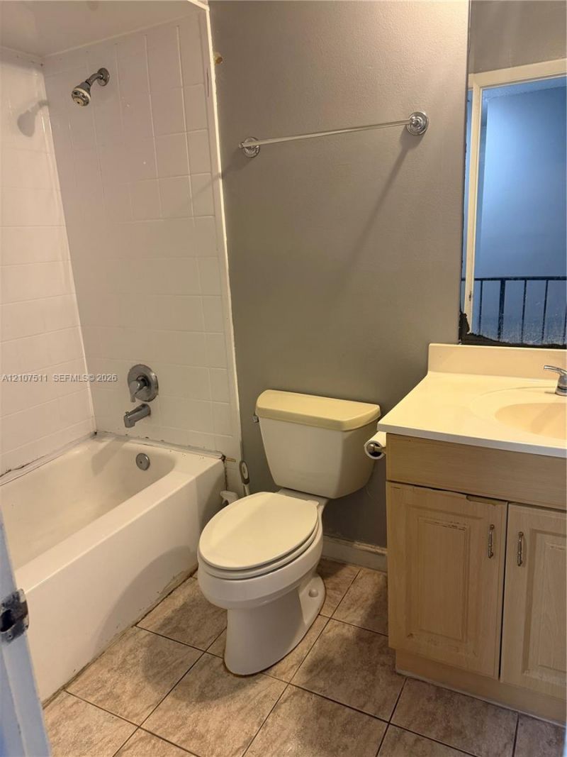 12 S Valencia Dr, Unit 5-4, Davie, FL 33324 Photo