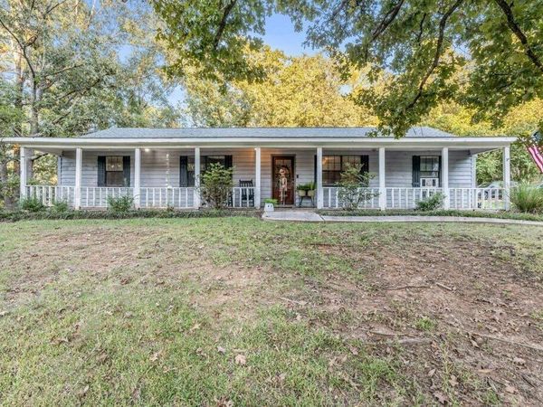 1546 Riviera Road, Starkville, MS 39759