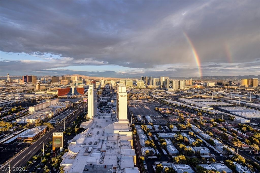 4381 W Flamingo Road , Las Vegas, NV 89103