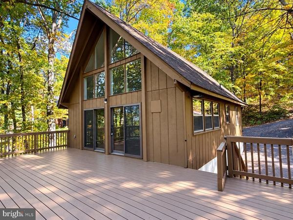 111 MT ORIOLE LANE, LINDEN, VA 22642