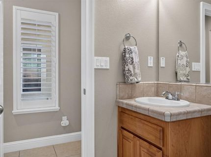 3611 Ghislaine Ct, Roseville, CA 95747 Photo