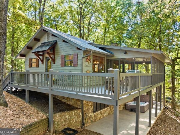 1052 Green Ridge Road, Blue Ridge, GA 30513