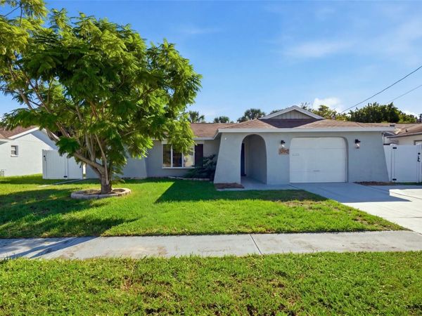 12912 1ST ISLE , HUDSON, FL 34667