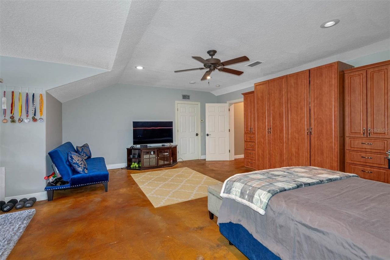 531 Isleworth Close, Tarpon Springs, FL 34688 Photo