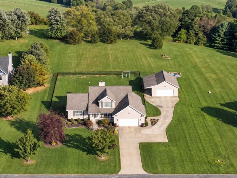 4068 Ruby Run Drive, Rootstown, OH 44272 Photo 2