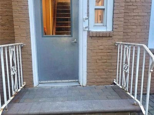 1471 Straight Path , Unit D2, Wyandanch, NY 11798