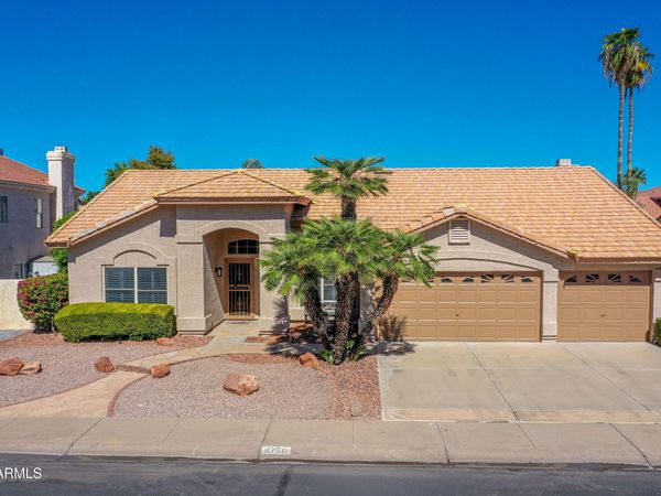 6750 W ORAIBI Drive, Glendale, AZ 85308