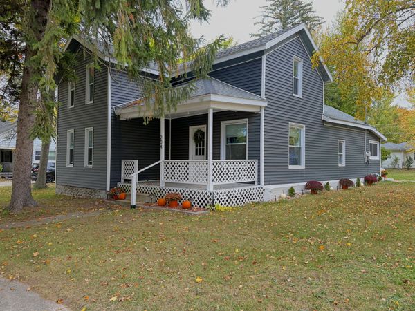 204 N Chippewa Street, Shepherd, MI 48883