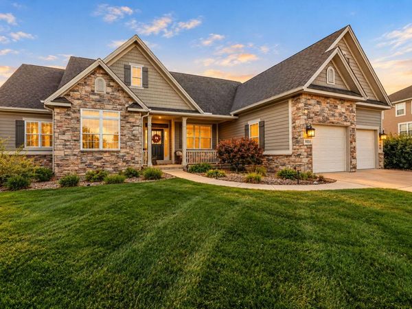 2351 Naples Drive , Valparaiso, IN 46385