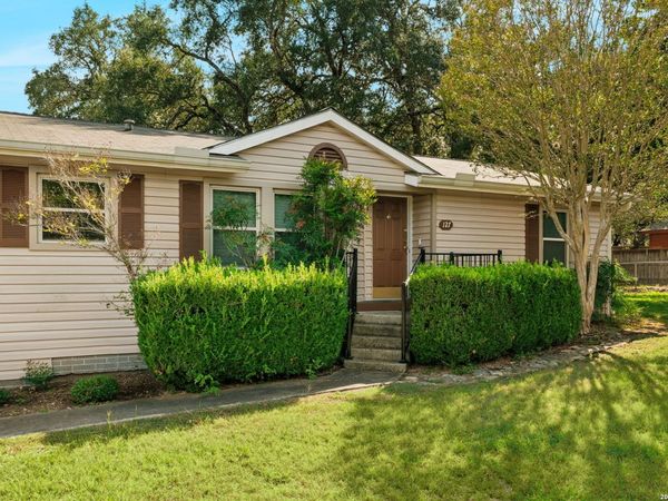127 STONEGATE S, Boerne, TX 78006