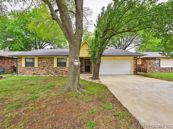 1666 S Pecan Avenue , Broken Arrow, OK 74011