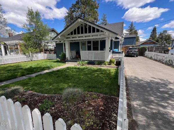 1446 NW 5th Street, Bend, OR 97703