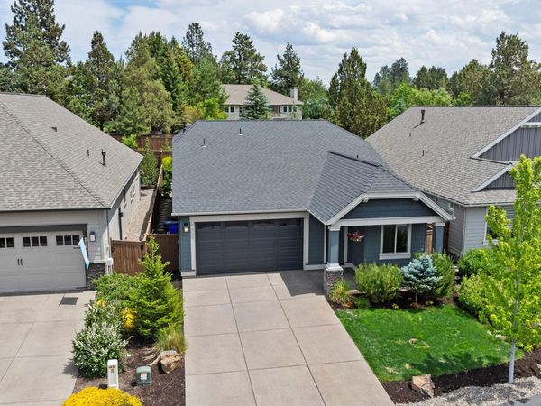 61048 SE Stari Most Loop, Bend, OR 97702