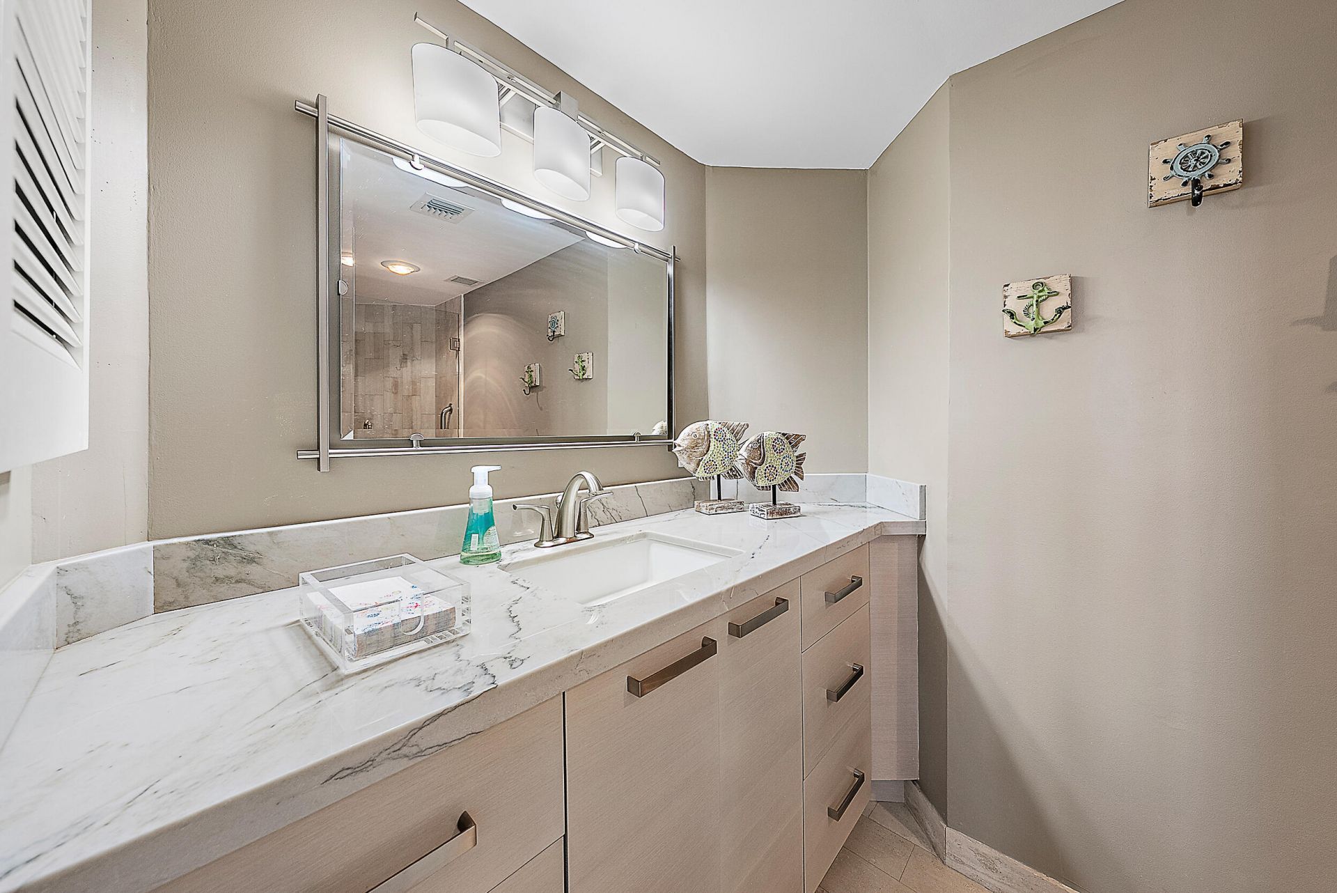 5200 N Ocean Drive, Unit 505, Singer Island, FL 33404 Photo
