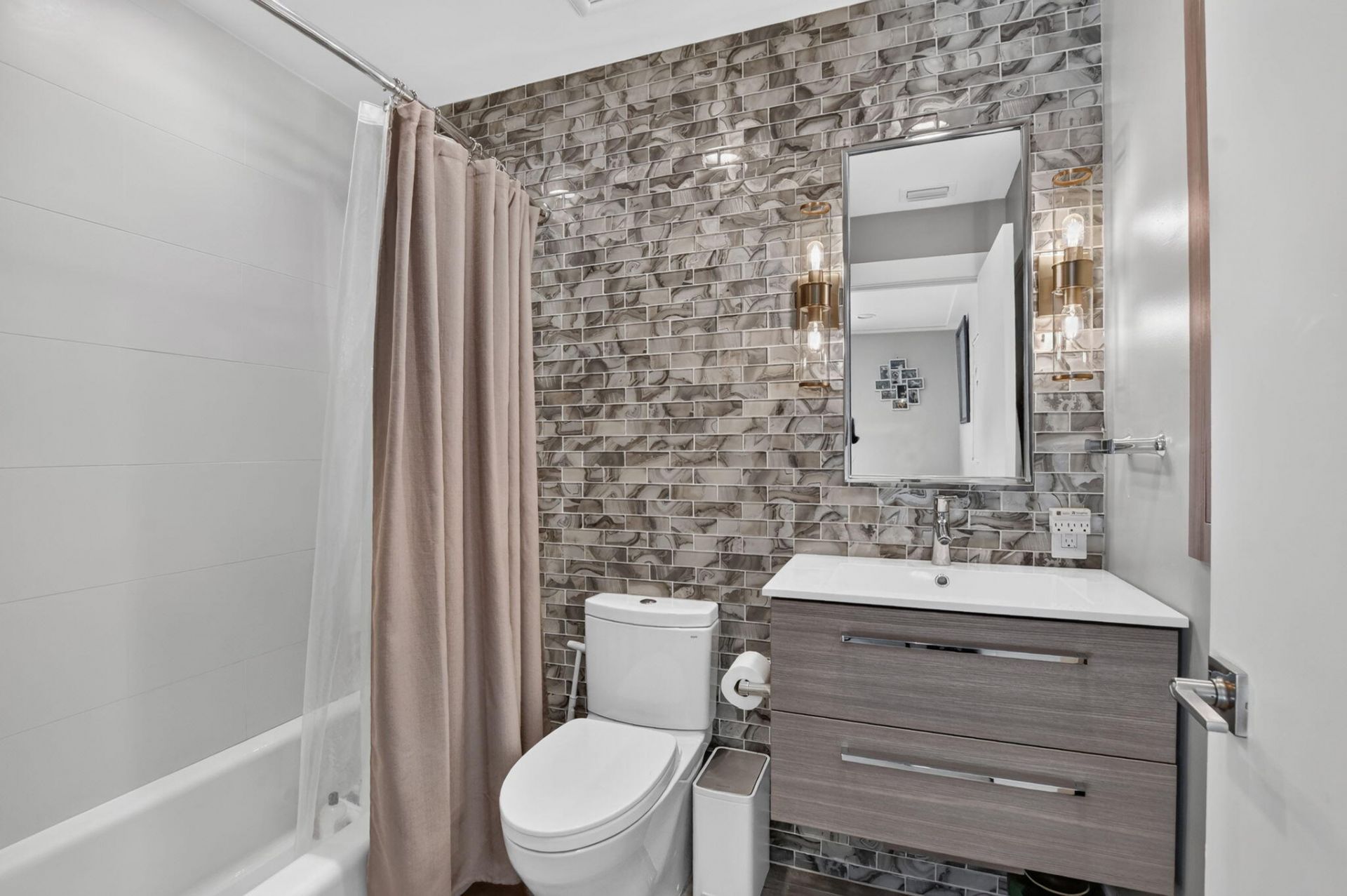 175 NE Olive Way, Boca Raton, FL 33432 Photo