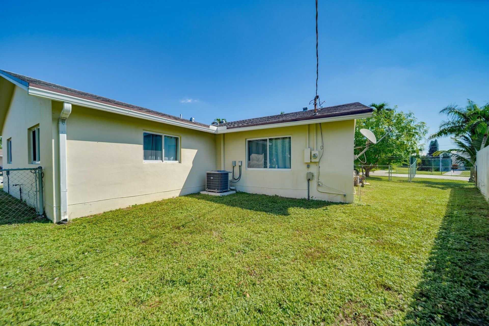 22217 SW 64th Terrace, Boca Raton, FL 33428 Photo