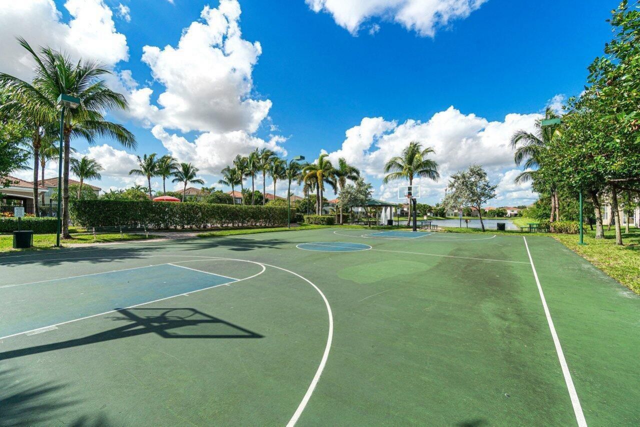 3014 Laurel Ridge Circle Circle, Riviera Beach, FL 33404 Photo