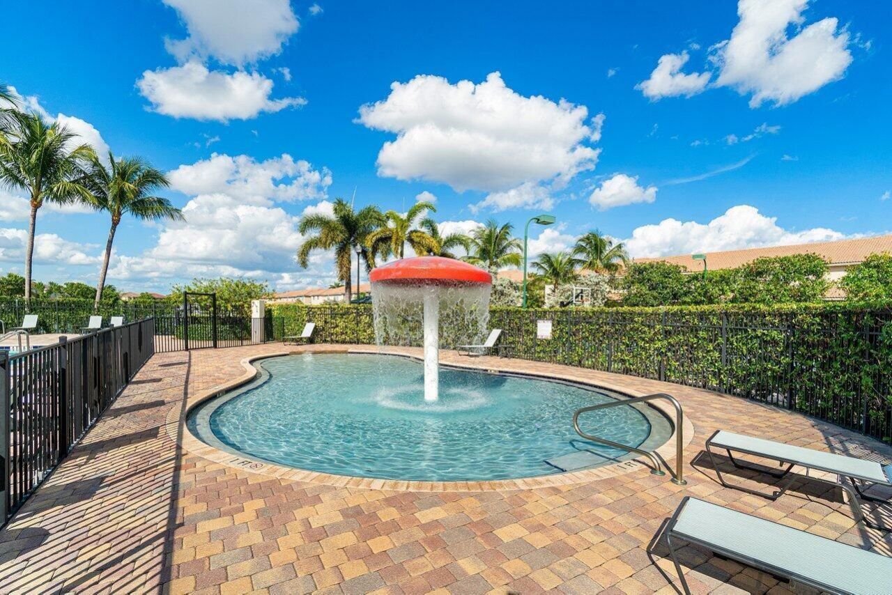 3014 Laurel Ridge Circle Circle, Riviera Beach, FL 33404 Photo