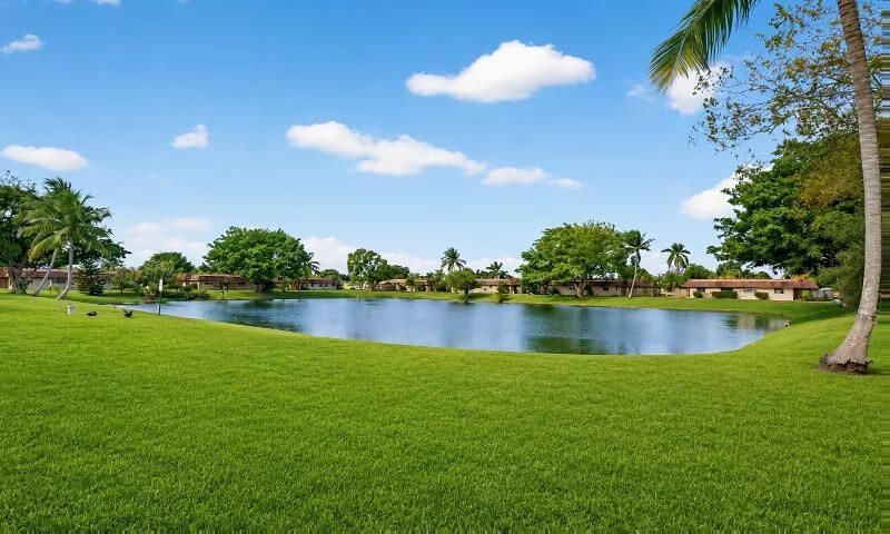 4983 NW 95th Avenue, Sunrise, FL 33351 Photo