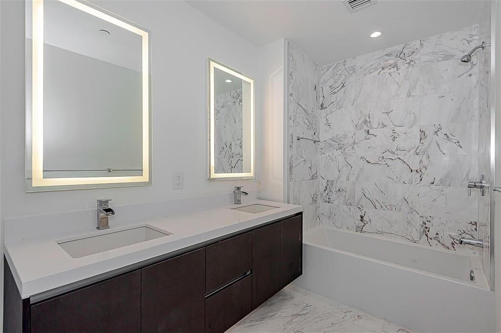 851 NE 1st Avenue, Unit 2402, Miami, FL 33132 Photo