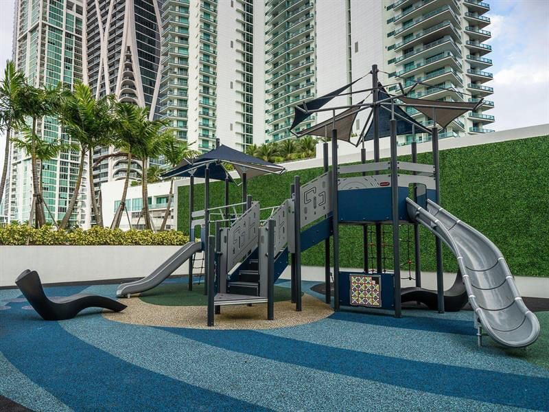 851 NE 1st Avenue, Unit 2402, Miami, FL 33132 Photo