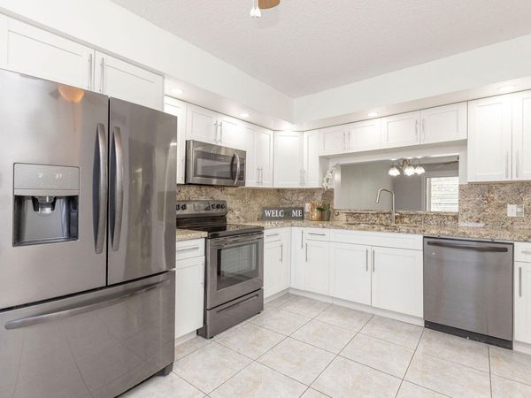 1000 SW 125TH Avenue, Unit 207N, Pembroke Pines, FL 33027