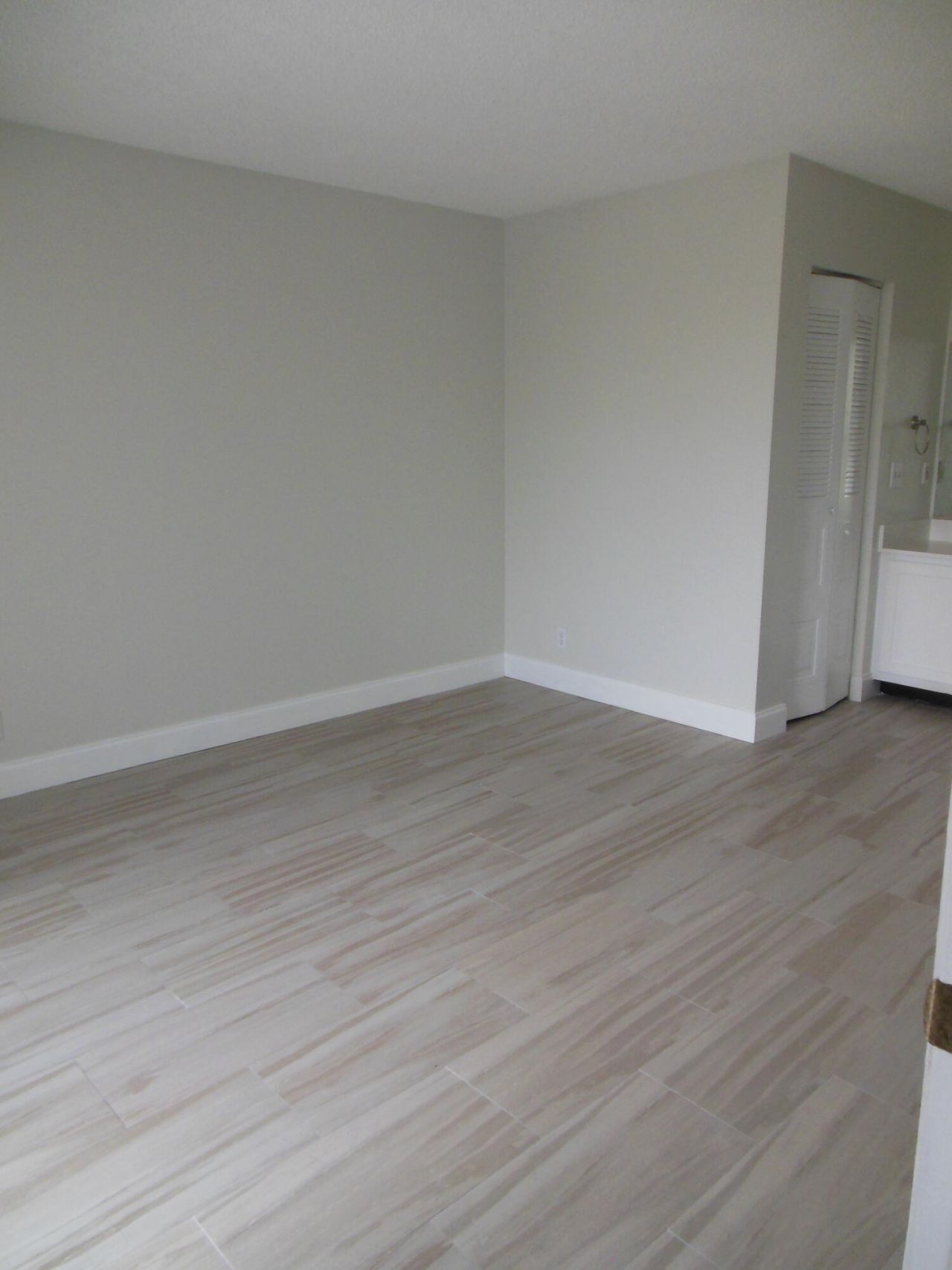 728 Executive Center Drive, Unit 110, West Palm Beach, FL 33401 Photo