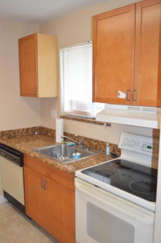 6100 Forest Hill Boulevard, Unit 201, West Palm Beach, FL 33415 Photo