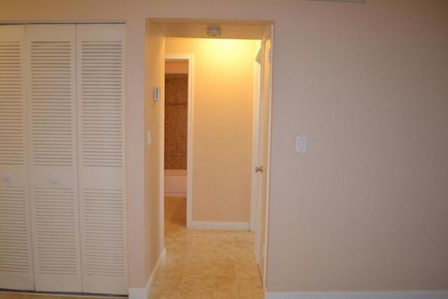 6100 Forest Hill Boulevard, Unit 201, West Palm Beach, FL 33415 Photo