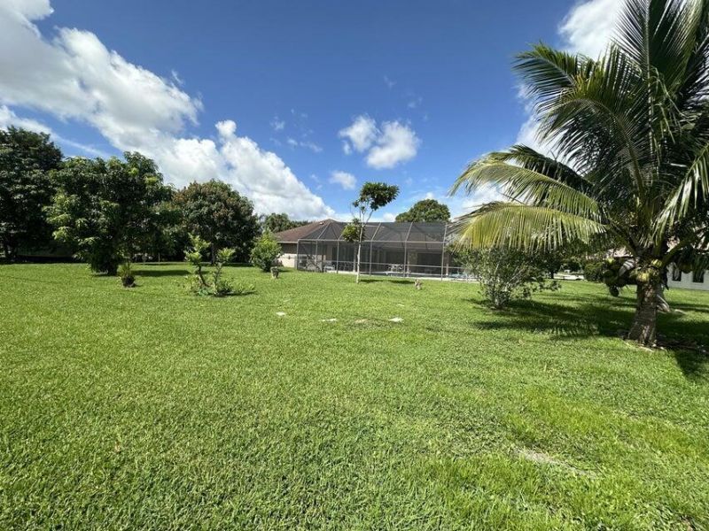1420 Chapparel Way, Wellington, FL 33414 Photo