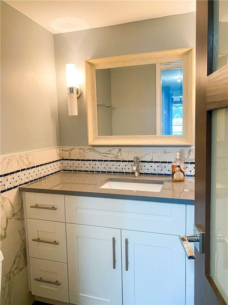 3900 Oaks Clubhouse Drive, Unit 106, Pompano Beach, FL 33069 Photo