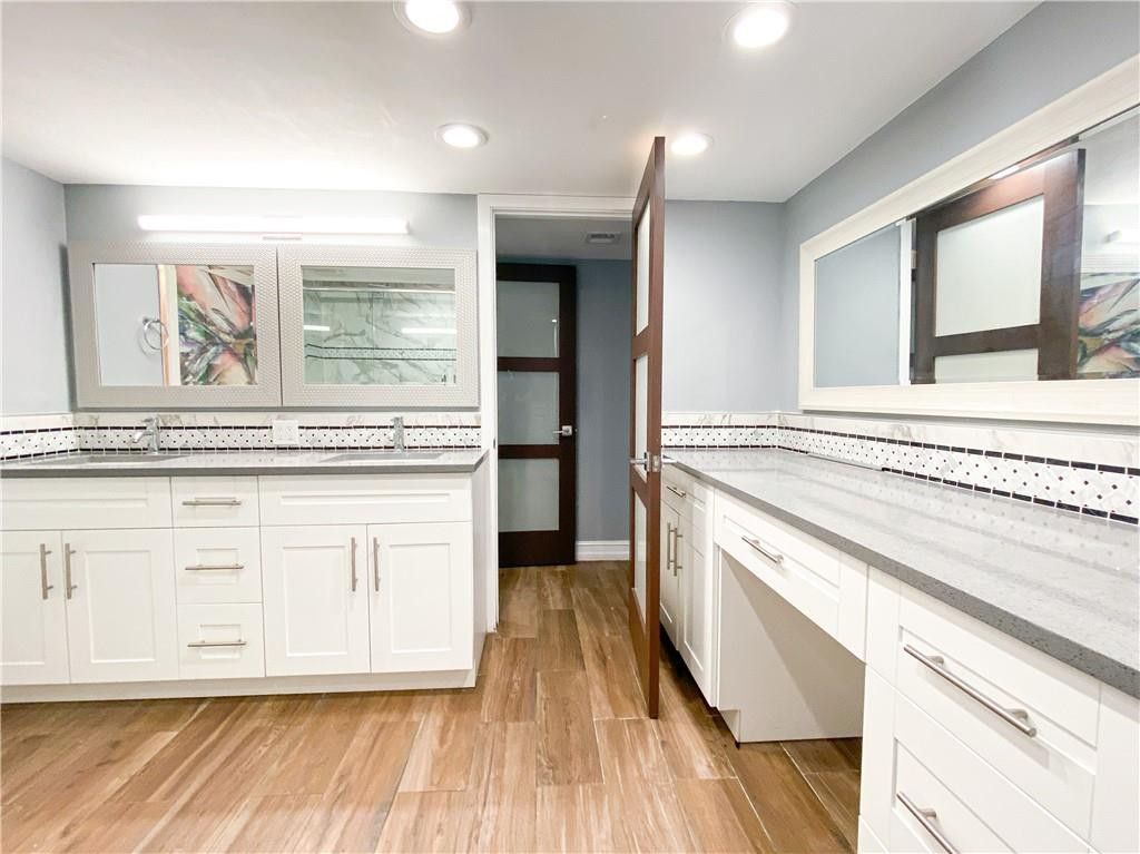 3900 Oaks Clubhouse Drive, Unit 106, Pompano Beach, FL 33069 Photo