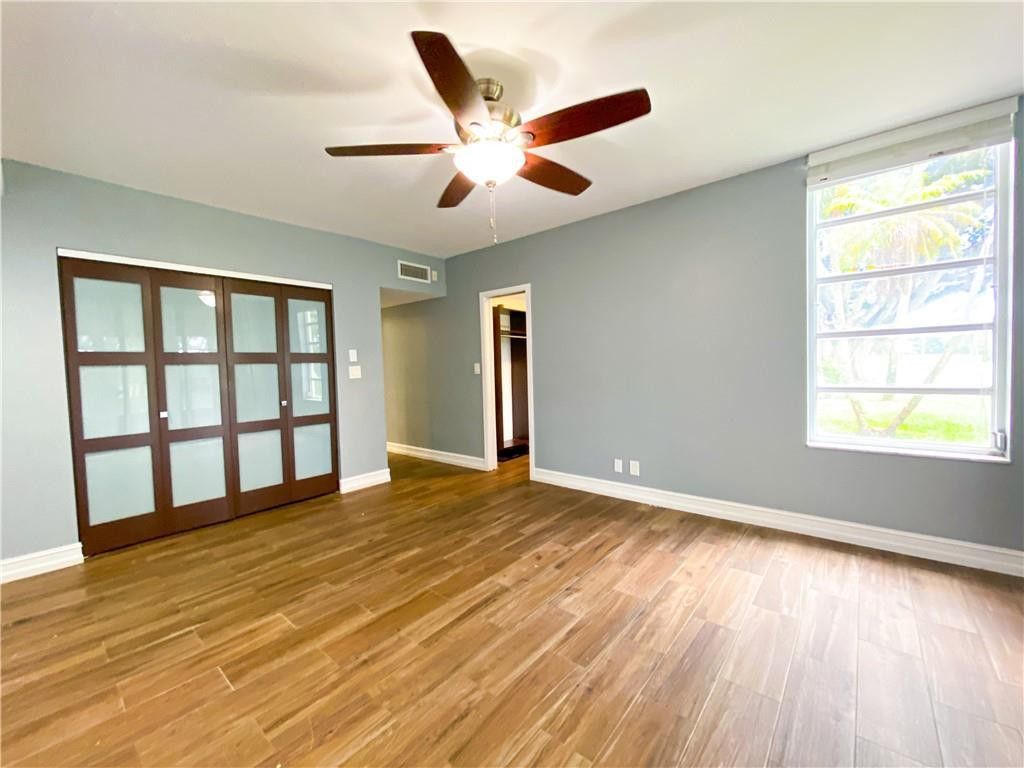 3900 Oaks Clubhouse Drive, Unit 106, Pompano Beach, FL 33069 Photo