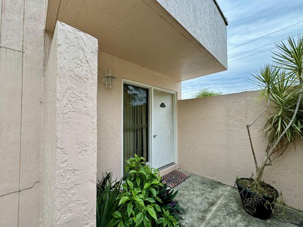 33 DEER CREEK Road, Unit D106, Deerfield Beach, FL 33442