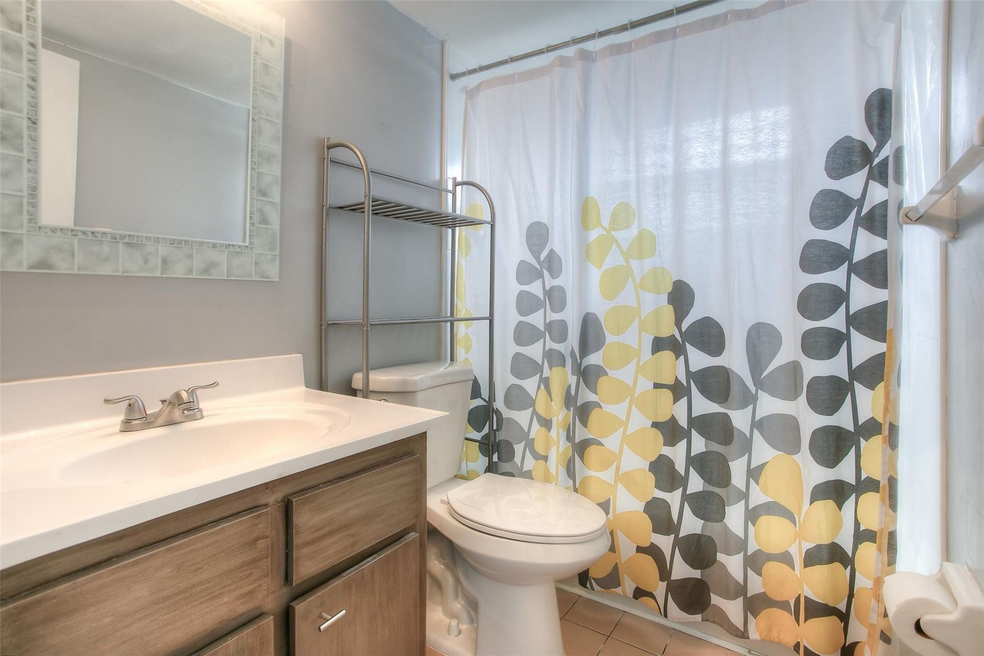 2500 W 67th Place, Unit 22-26, Hialeah, FL 33016 Photo