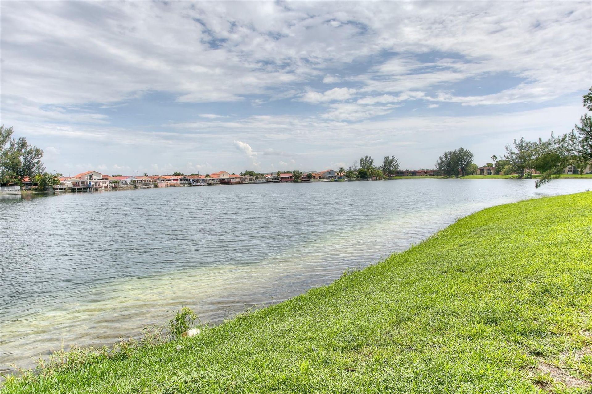 2500 W 67th Place, Unit 22-26, Hialeah, FL 33016 Photo