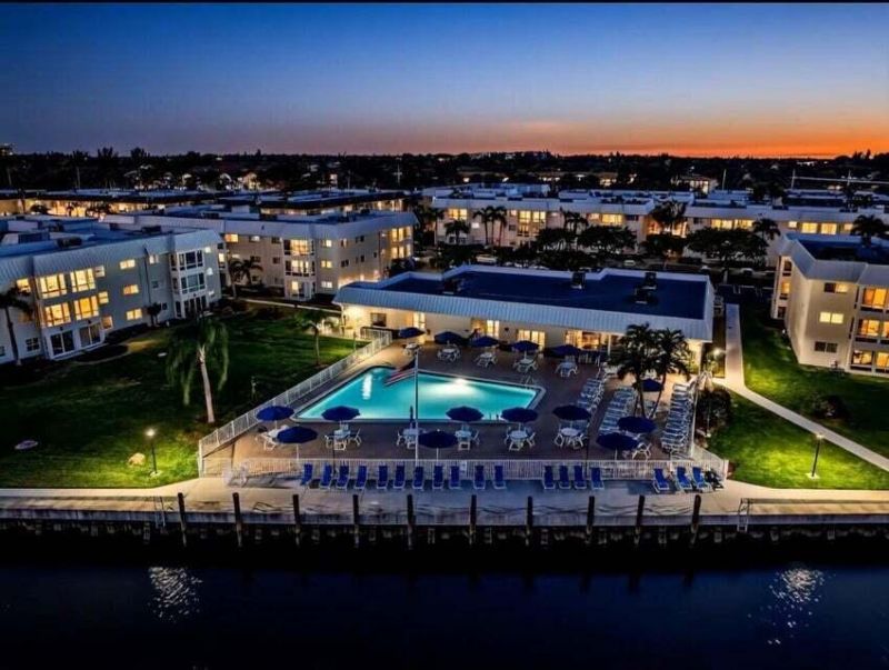2 Colonial Club Drive, Unit 101, Boynton Beach, FL 33435 Photo