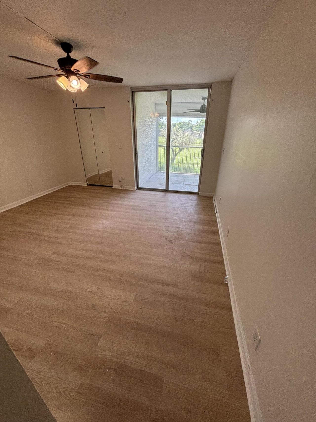 7230 Lake Cir Drive, Unit 205, Margate, FL 33063 Photo