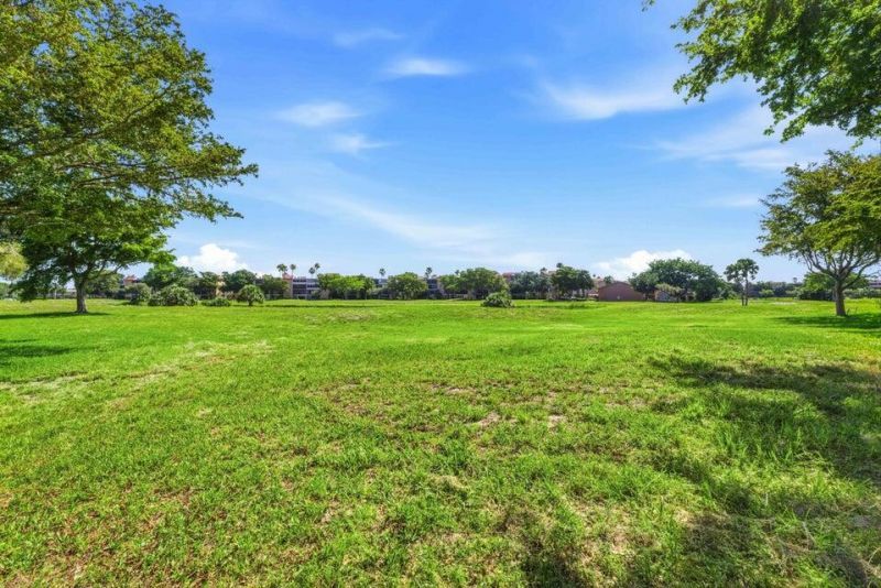 7230 Lake Cir Drive, Unit 205, Margate, FL 33063 Photo