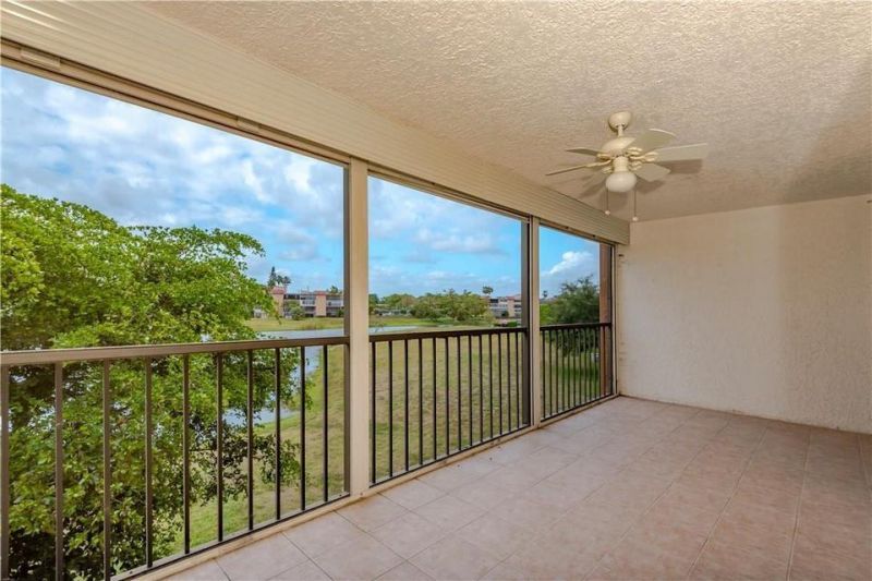 7230 Lake Cir Drive, Unit 205, Margate, FL 33063 Photo