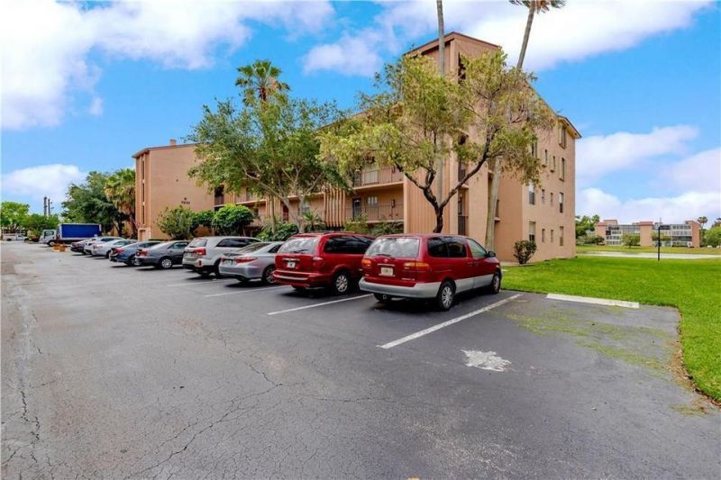 7230 Lake Cir Drive, Unit 205, Margate, FL 33063 Photo